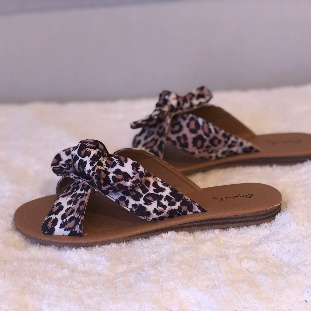 Qupid Leopard Suede Knotted Sandals - Picture 2 of 7